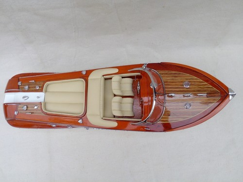 Darmowa wysyłka Jakość Riva Aquarama 21" (dł. 50cm) Kremowe siedzisko Drewniany model łodzi - Zdjęcie 12 z 12