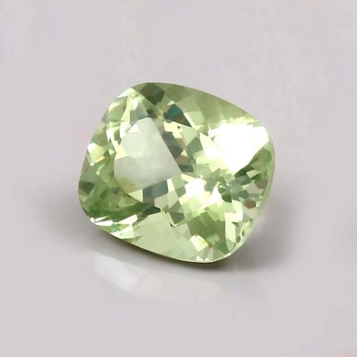 AAA Natural Flawless Green Ceylon Chrysoberyl Cushion Loose Gemstone Cut 11x9 MM - Picture 3 of 4