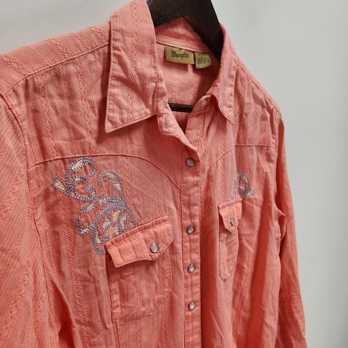 Vtg Womens Wrangler Floral Western Rodeo Shirt Size L Embroideted Pearl Snaps - Picture 7 of 13