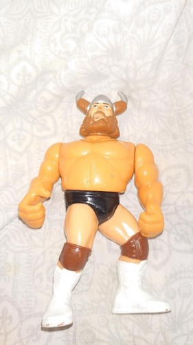WWE HASBRO THE BEZERKER  WRESTLING FIGURE  WWF VIN...