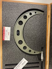 Mitutoyo 103-226 Precision Measuring Micrometer 11-12" .0001" Wood Box NOS