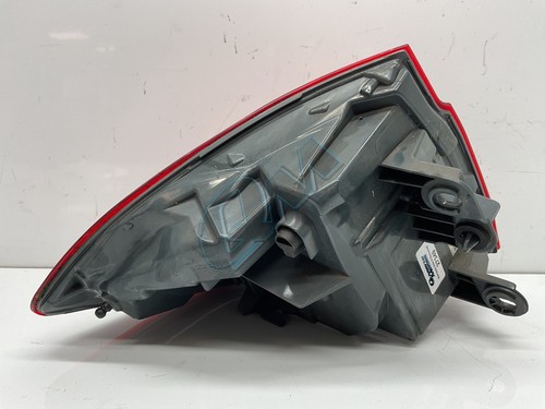 BMW Driver O/S Right Rear Outer Tail Light Lamp 3 Series F30 F80 LCI 7369118 - Picture 2 of 6