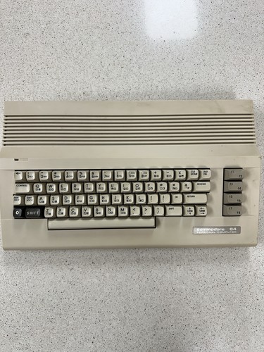 Oryginalna klawiatura Vintage Commodore 64 z wkładem Fast Load i osłoną przeciwpyłową - Zdjęcie 2 z 7