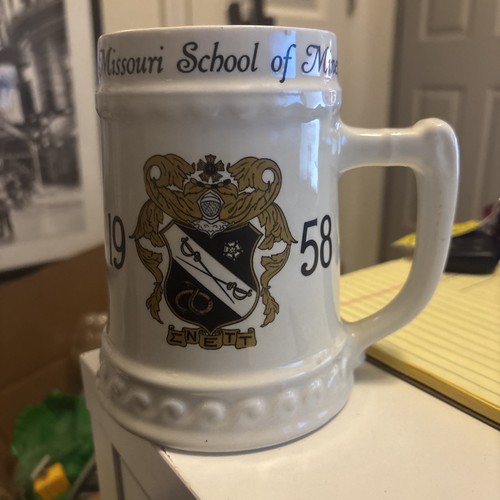 VINTAGE 1958 MISSOURI SCHOOL OF MINES ROLLA SIGMA NU FRATERNITY STEIN "MOLE” EUC - Picture 1 of 15
