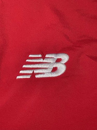 Chaqueta de fútbol Athletic Bilbao New Balance Athletic Club JERSEY TALLA L roja nueva con etiquetas - Imagen 8 de 14