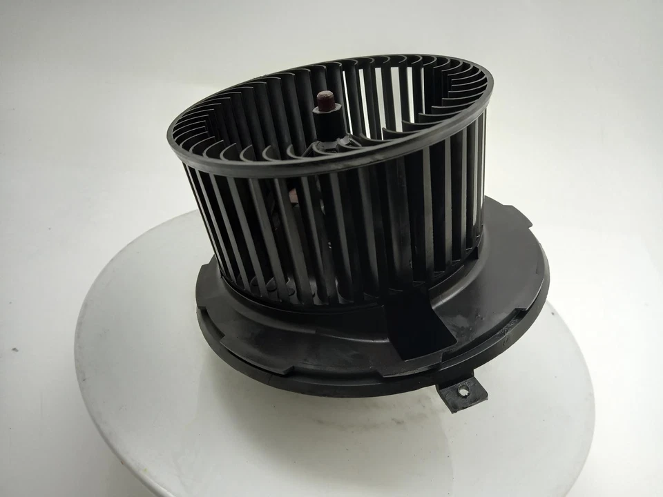 Ventilador de motor soplador calentador aire acondicionado volkswagen golf 2008-2015    Foto 4 de 4