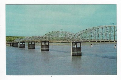 Vtg Postcard Missouri River Bridge Chamberlain, SD Hwy 16 Badlands Black Hills