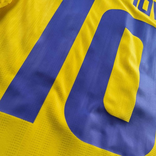 Suecia 2008-10 Umbro local Zlatan Ibrahimovic camiseta de fútbol talla XL - Imagen 9 de 10