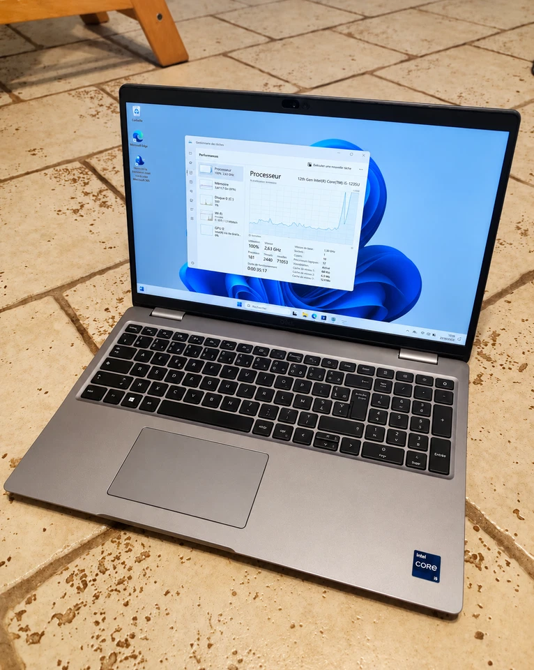 Dell Latitude 5540 · i5-1335U · 16GB · 240GB, photo 1 sur 5