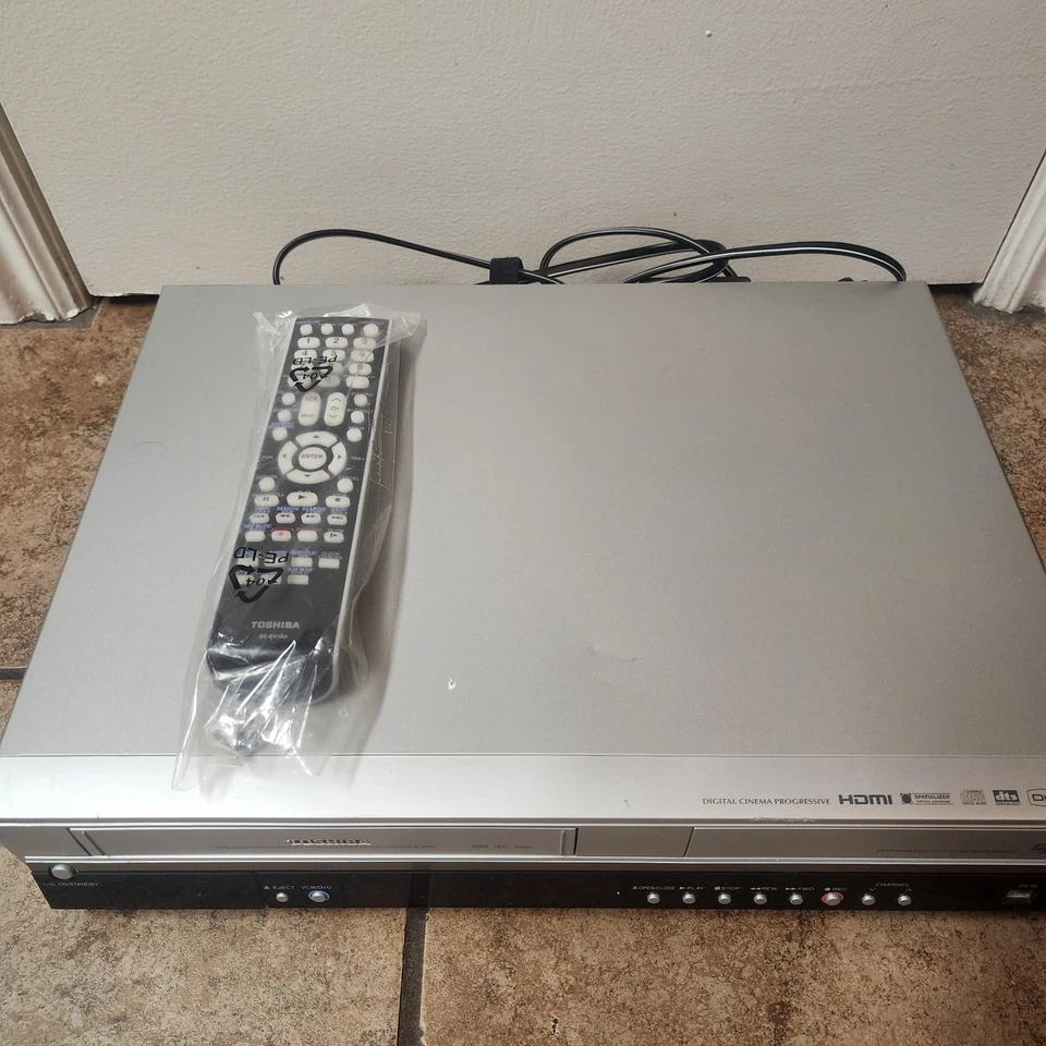 Toshiba D-VR5SU VCR DVD CD Combo Reproductor Grabadora Grabadora HDMI Control Remoto FUNCIONA Foto 4 de 4