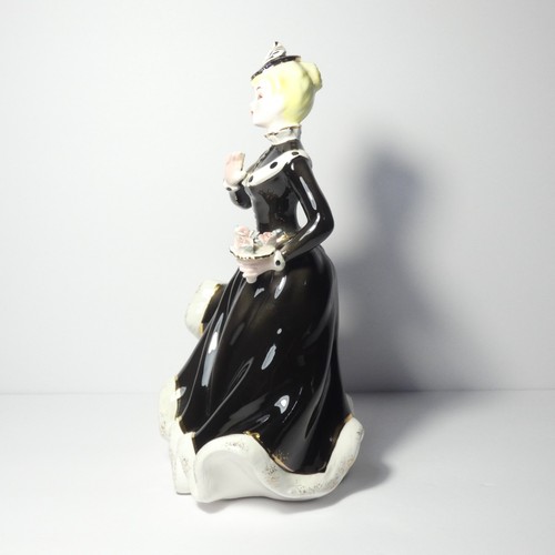 Vintage viktorianische Dame in schwarzem Kleid/mit Blumenstrauß 8 1/4" groß Keramikfigur #F224 - Bild 4 von 18