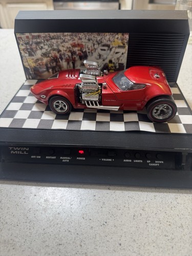 Hot Wheels Legends To Life Twin Mill Maßstab 1:24 voll funktionsfähig siehe Video - Bild 1 von 15