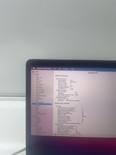 Apple MacBook Pro 13" Laptop (i7-7660U) 16GB Ram 500GB NVMe A1708 - Afbeelding 3 van 9