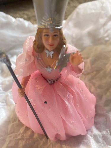 HALLMARK KEEPSAKE ORNAMENT THE WIZARD OF OZ GLINDA THE GOOD WITCH 2011 - Picture 2 of 8