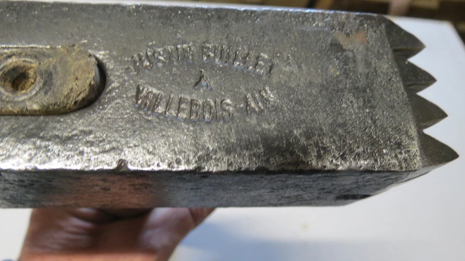 ANCIENNE BOUCHARDE DE TAILLEUR DE PIERRE - Photo 4/4