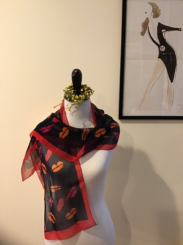 Diane Von Furstenberg Chiffon Lip Print Scarf ~53" x 11" - Picture 1 of 7