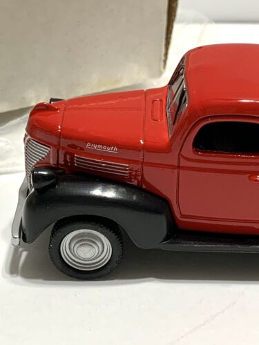 2002 Plymouth Daimler Chrysler 1941 Pickup LKW rot Maßstab 1:43 - Bild 3 von 15