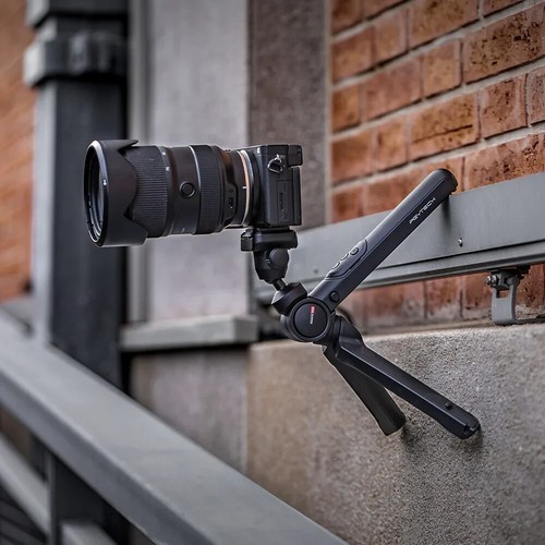 PGYTECH MantisPod 2.0 Vlogging Tripod Remote Control Kit - Picture 8 of 9