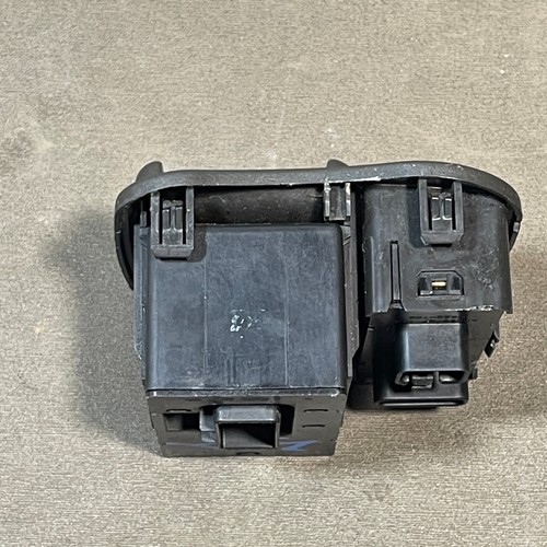 2000-2002 Saturn SC1 SC2 Coupe Master Window Control Switch READ - Picture 8 of 11