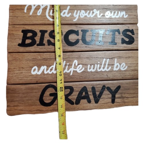 Rustikales Holzschild "Mind Your Own Biscuits" Handarbeit Landhaus Küche Deko - Bild 7 von 9