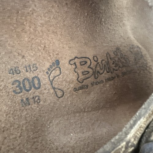 Sandalia Birki's Para Hombre Talla 13 Santosa Plantilla Suave Grafitto Bas Camuflaje Cuero Corcho - Imagen 11 de 11