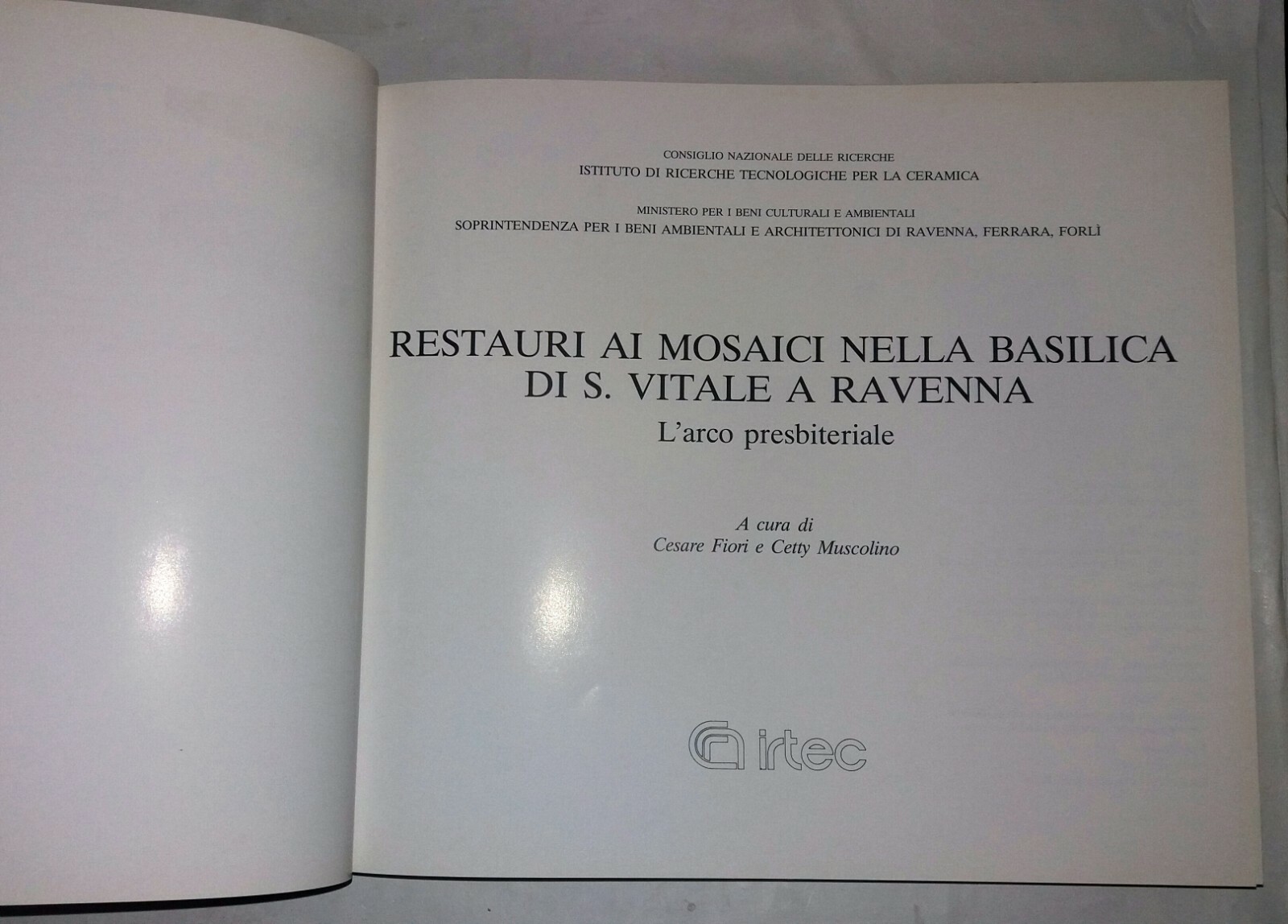 Foto 2 di 12