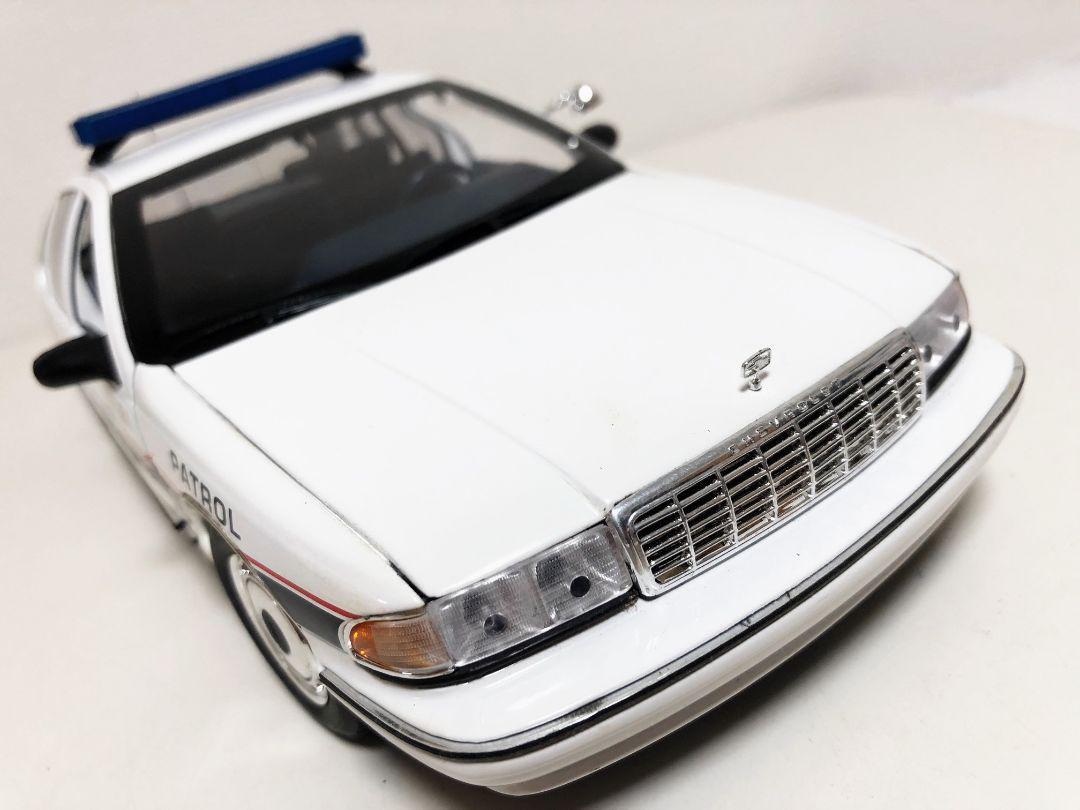 UTモデル 1/18 シボレー カプリス パトカー ニューヨーク市警察 UT