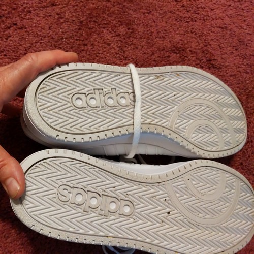 Wms size 10 Adidas Hoops 2.0 Low white Basketball Shoes B42096 gently worn - Picture 5 of 7