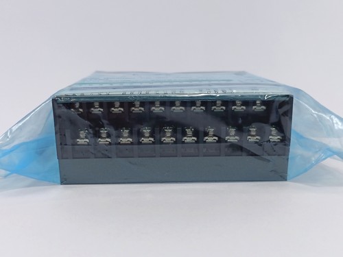 Idec PFJ-N161U Input: 24VDC Class2 - Picture 5 of 6