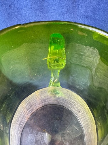 Uranium Glass Water Jug Green Pitcher Depression Era Clear Swirl Base Vintage - Picture 11 of 14