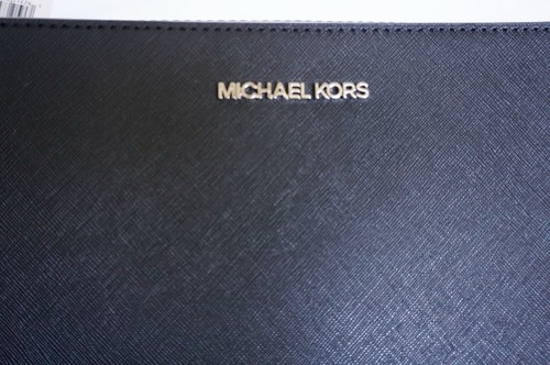 MICHAEL KORS JET SET ITEM EAST WEST SHOULDER CROSSBODY BAG - Picture 63 of 208