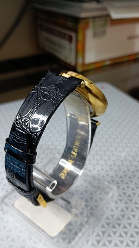 JB CHAMPION Vintage Women's Watch Leather Gold Tone Japan Quartz 30 mm - Picture 9 of 19