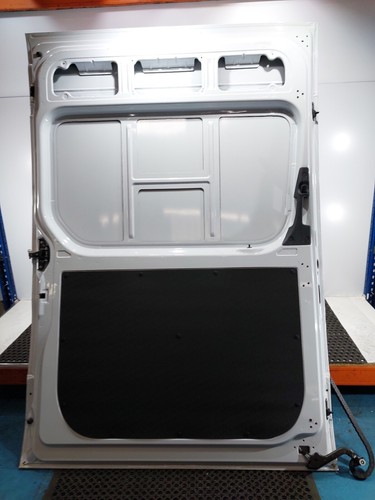 DOOR SIDE SLIDING MERCEDES MK3 (907) 2018 On SPRINTER PASSENGER SIDE - Picture 9 of 12