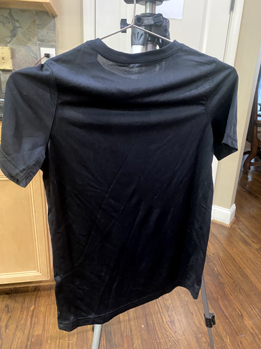 Boys Black Nike Size Medium Dri Fit Tshirt New with Tags Smoke &Pet Free Home - Picture 2 of 2