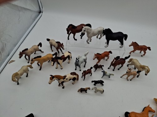 Lotto figurine cavalli miniatura Safari Ltd - Foto 9 di 9