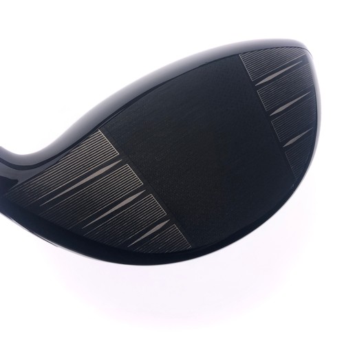 Used Titleist TSR 1 Driver / 9.0 Degrees / Regular Flex / Left-Handed - Picture 5 of 10