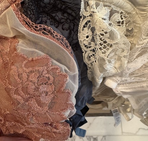 Lot of 3 bras 2-La Perla 1-Chantelle No Padding Lace Balconette 32C 70C Floral - Picture 2 of 5