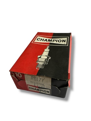 8 x NOS CHAMPION RBL7Y Resistor Spark Plugs Classic Car - Picture 2 of 4