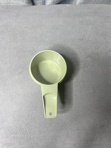 Vintage Tupperware Salbei Avocado grün 1/2 Tasse 764-1 Küchenutensilien - Bild 1 von 4