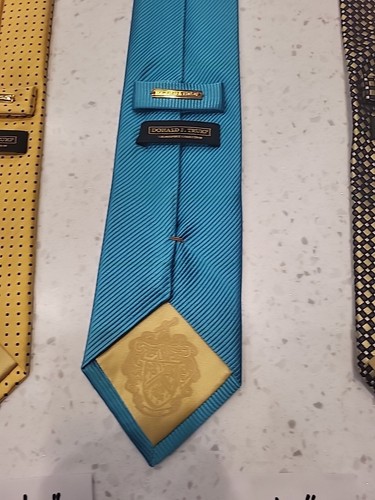Donald J Trump "Signature Collection" 100% Silk Lot of 3 Fashion Ties! 58" - Picture 7 of 15