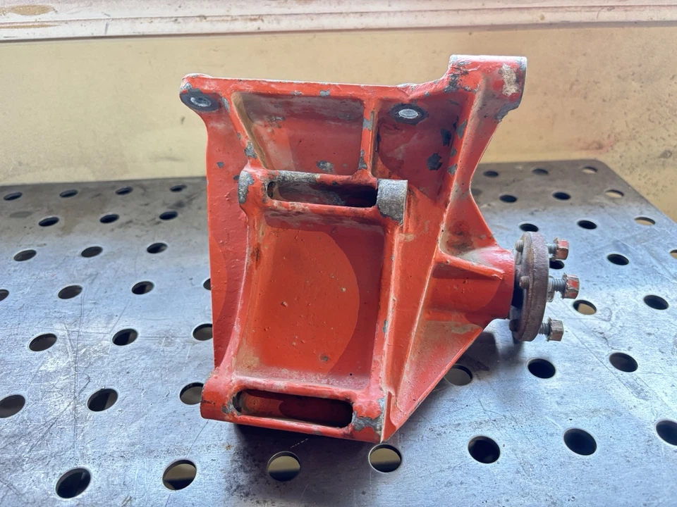 87-90 Jeep Cherokee XJ AC Compressor Bracket 8953002902 - Image 2 of 4