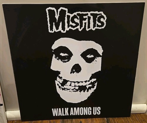 Misfits Walk Among Us Vampira Black Vinyl Record LP UK 2018 Limited Hype - Picture 6 of 11