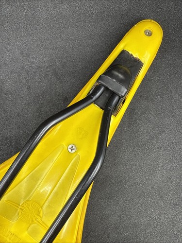 Gipiemme PENTA Saddle Dual Shock Absorber Yellow Steel Rails 270mm x 140mm - Picture 11 of 12