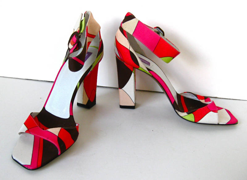 New NWOB Emilio Pucci pink brown sandals heels 37 New NWOB Emilio Pucci pink brown sandals heels 37