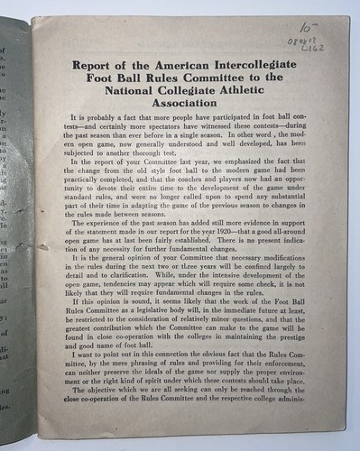 1922 SPALDING'S OFFICIAL FOOT BALL GUIDE PART IV, OFFICIAL RULES - Picture 4 of 6