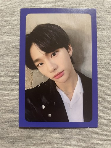 (STRAY KIDS) Hyunjin Clé: Levanter Blue Border Photocard Official