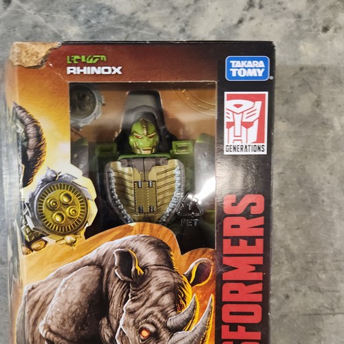 Transformers Generations War for Cybertron Kingdom Rhinox Hasbro Takara Tomy - Picture 5 of 5
