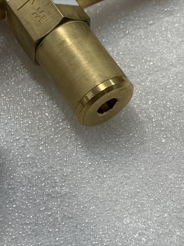 Expansion Valve Ericsson 12/BPD 104 36/1 Honeywell TLEX-E0477 - Picture 3 of 8