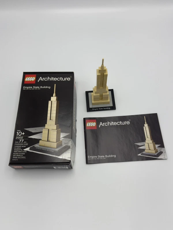 LEGO Architecture Empire State Building 21002 Complete