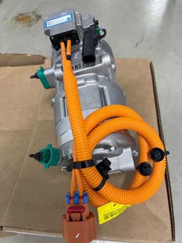 2015-18Tesla Model S/XElectric AC Air Conditioning Compressor (OEM 1063369-00-J) - Picture 3 of 4